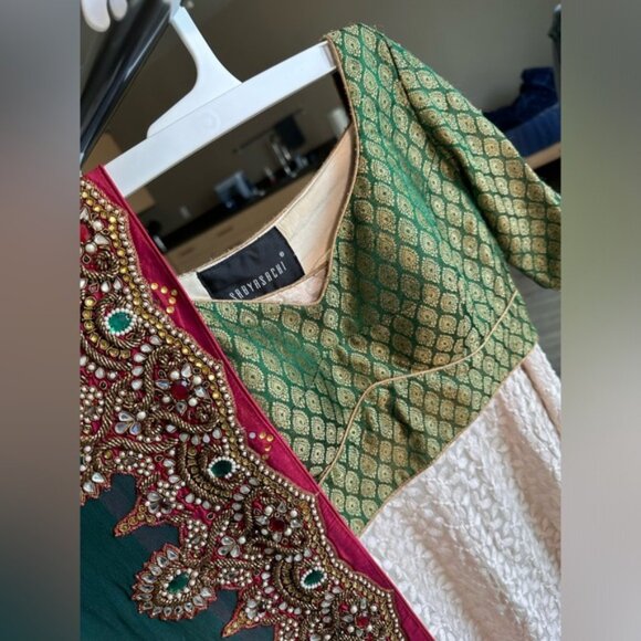 Sabyasachi White Lehanga with Emerald Green Details - Picture 4 of 12